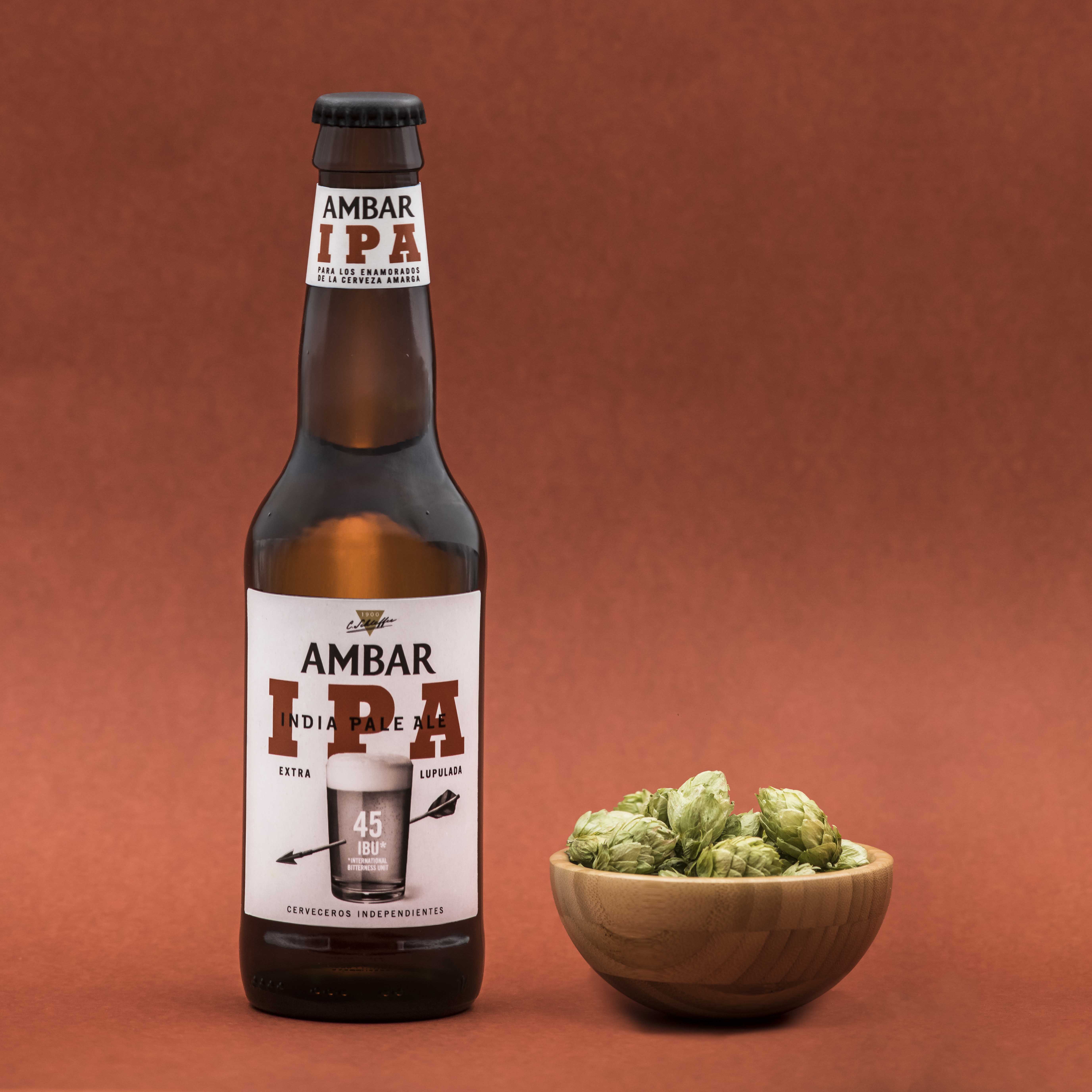 Cerveza Ambar IPA y lúpulo Cerveza Ambar IPA y lúpulo